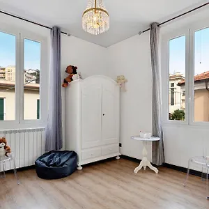 https://4-passi-mare.hotelitalianriviera.com